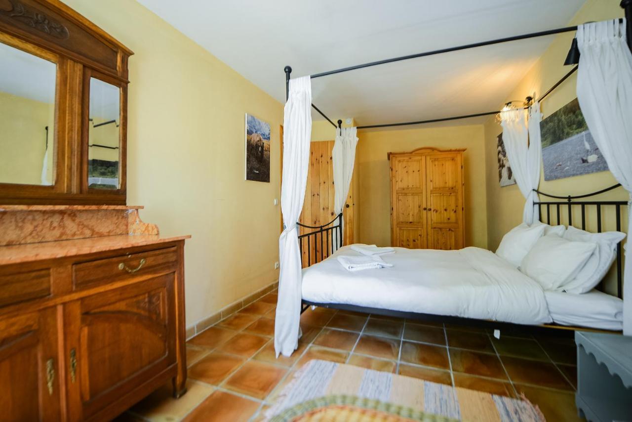 Holiday Home Les Plachettes Flobecq Exterior foto